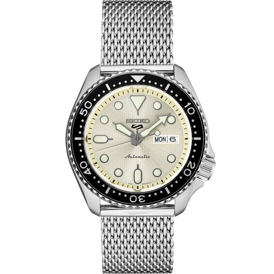 Seiko 5 Sports Automatic Champagne Dial Men's Watch SRPE75